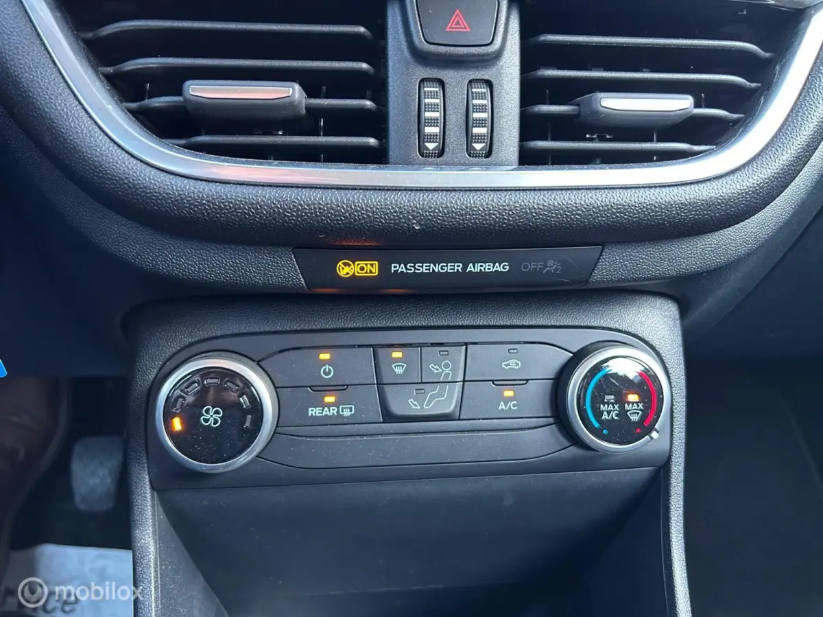 1.0 EcoBoost Connected Apple carplay