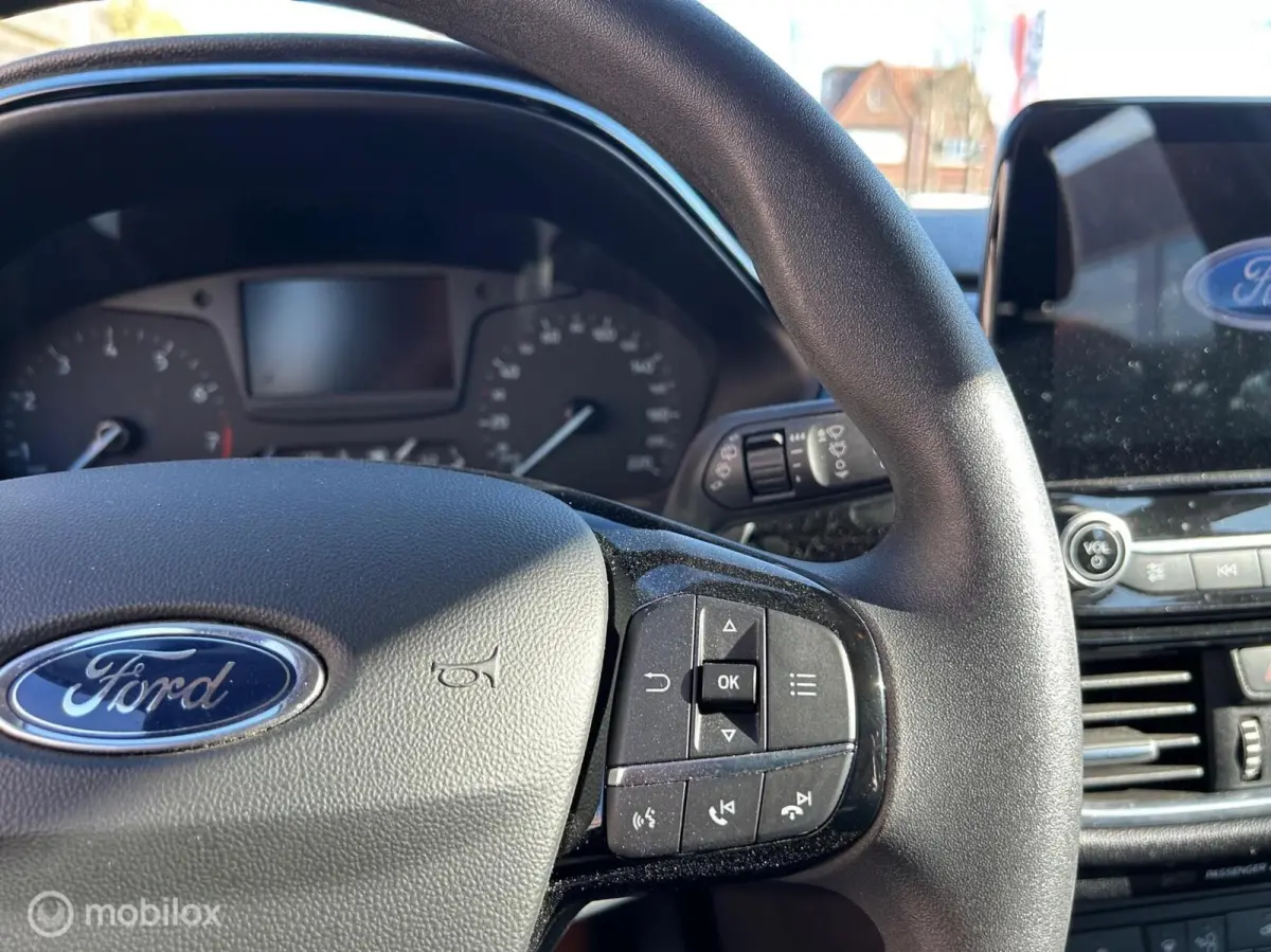1.0 EcoBoost Connected Apple carplay