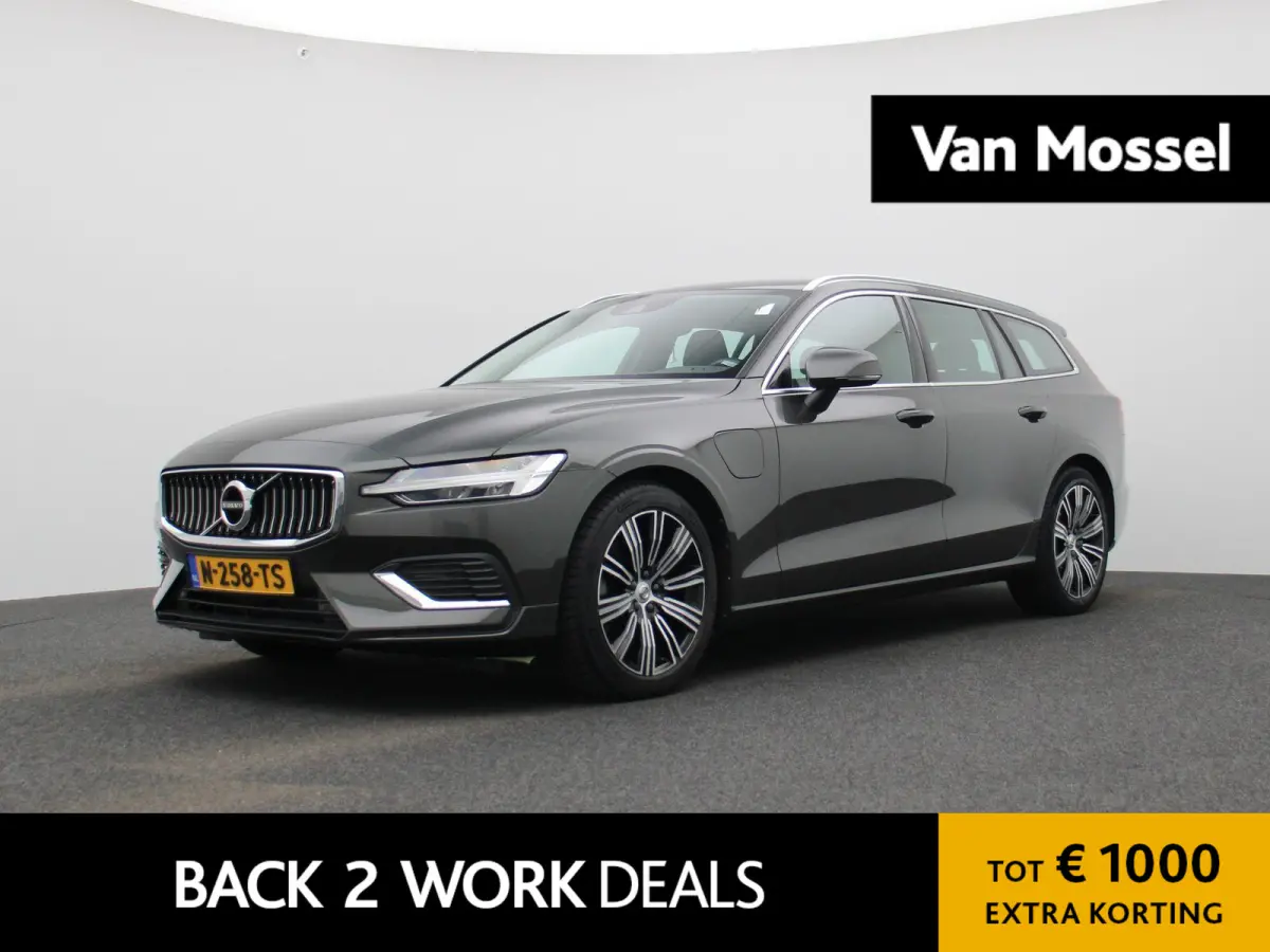2.0 T6 Recharge AWD Inscription Expression | Stoel + Stuurverwarming | Achteruitrijcamera | Carplay | Virtual | Lane Assist |