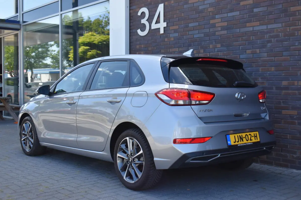 1.0 T-GDi MHEV ECC LMV CRUISE 2024