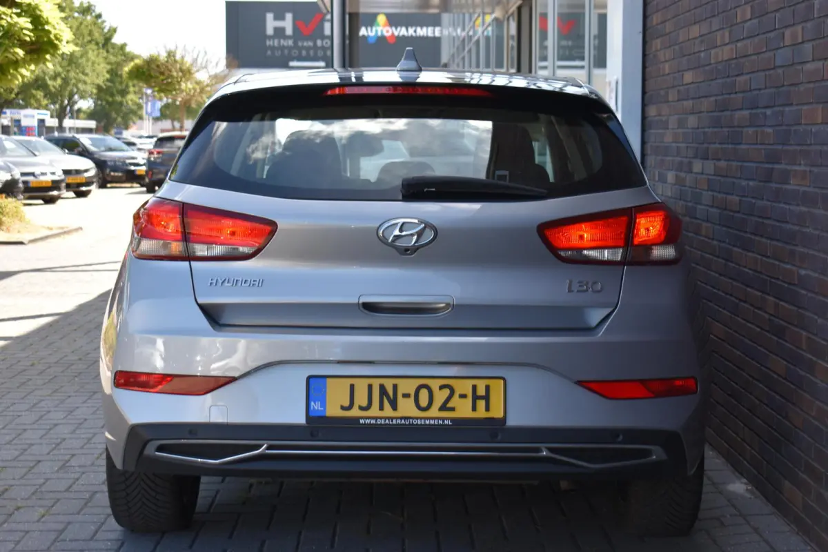 1.0 T-GDi MHEV ECC LMV CRUISE 2024
