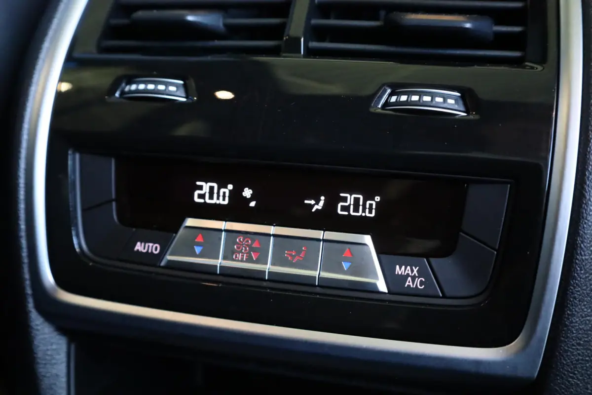 xDrive50e | M Sport Pro | Panorama Dak | SOH 100% | Stoelventilatie | Driving Assistant Professional