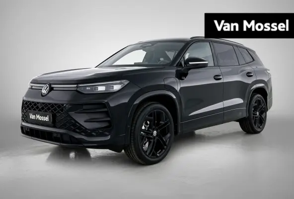 1.5 eHybrid R-Line Edition | 204PK | Trekhaak inklapbaar | Panoramaschuif-kanteldak | Black Style Pakket | adaptieve cruise control | climatronic (automatische airco) |