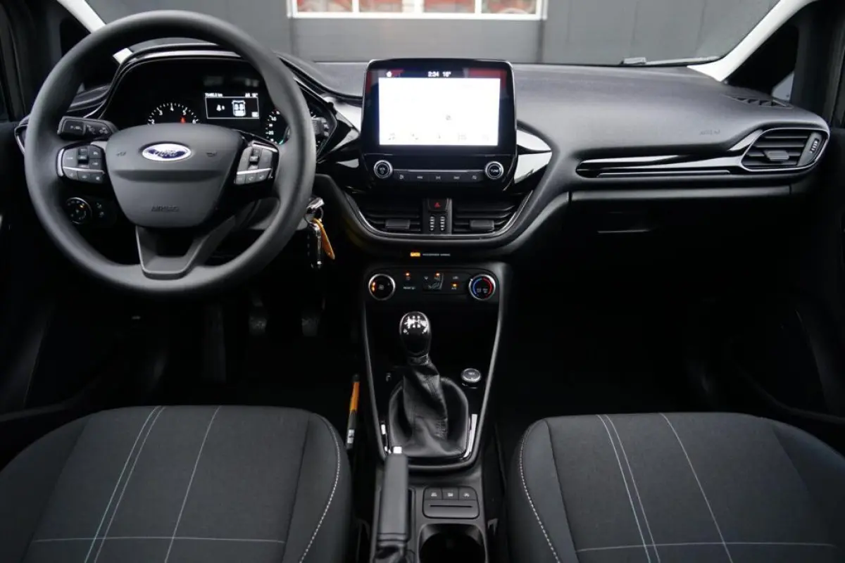 1.1 Trend, NL, CarPlay, cruise, DAB, PDC, navi