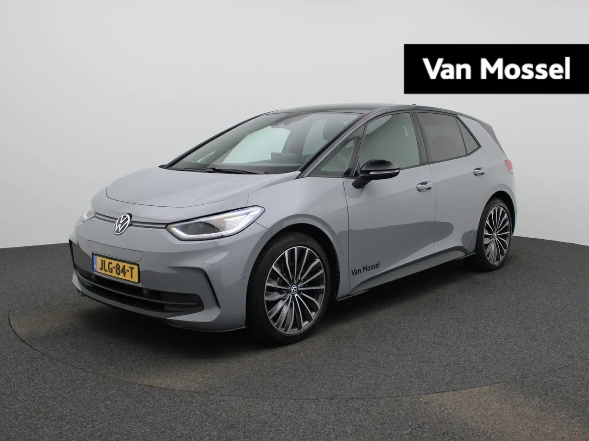 Pro Limited Edition 59 kWh 204 PK| Origneel Nederlands | 1e Eigenaar | Navigatie | 20 Inch Velgen | Stoelverwarming | Stuurwielverwarming | Sfeerverlichting | Variabele Laadbodem