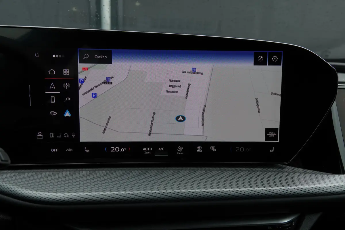 e-hybrid 367Pk | S-Line | MMI Bijrijdersdisplay | Tech Plus | 360° Camera | Trekhaak | 21'' | Tambora Grey | Quattro
