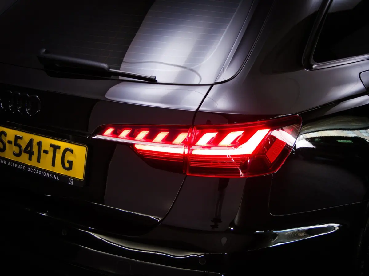 35 TFSI Competition S-Line Edition (SFEERVERLICHTING, BANG&OLUFSEN, APPLE CARPLAY, AFGEVLAKT STUUR, CRUISE, NAVI)
