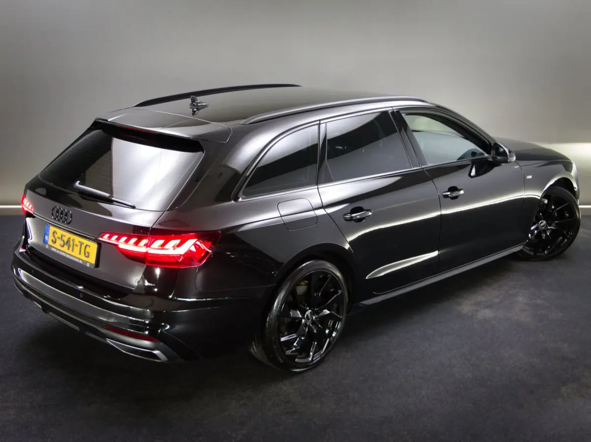 35 TFSI Competition S-Line Edition (SFEERVERLICHTING, BANG&OLUFSEN, APPLE CARPLAY, AFGEVLAKT STUUR, CRUISE, NAVI)