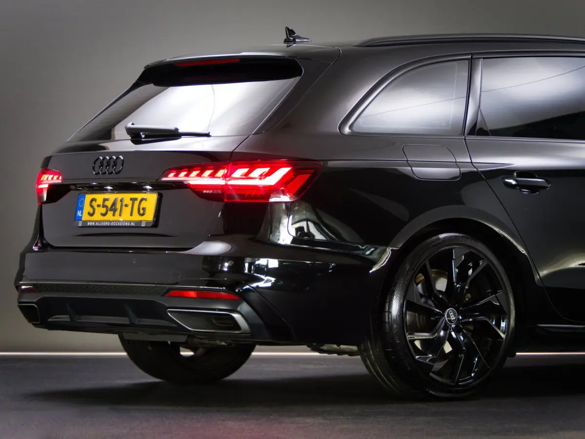 35 TFSI Competition S-Line Edition (SFEERVERLICHTING, BANG&OLUFSEN, APPLE CARPLAY, AFGEVLAKT STUUR, CRUISE, NAVI)