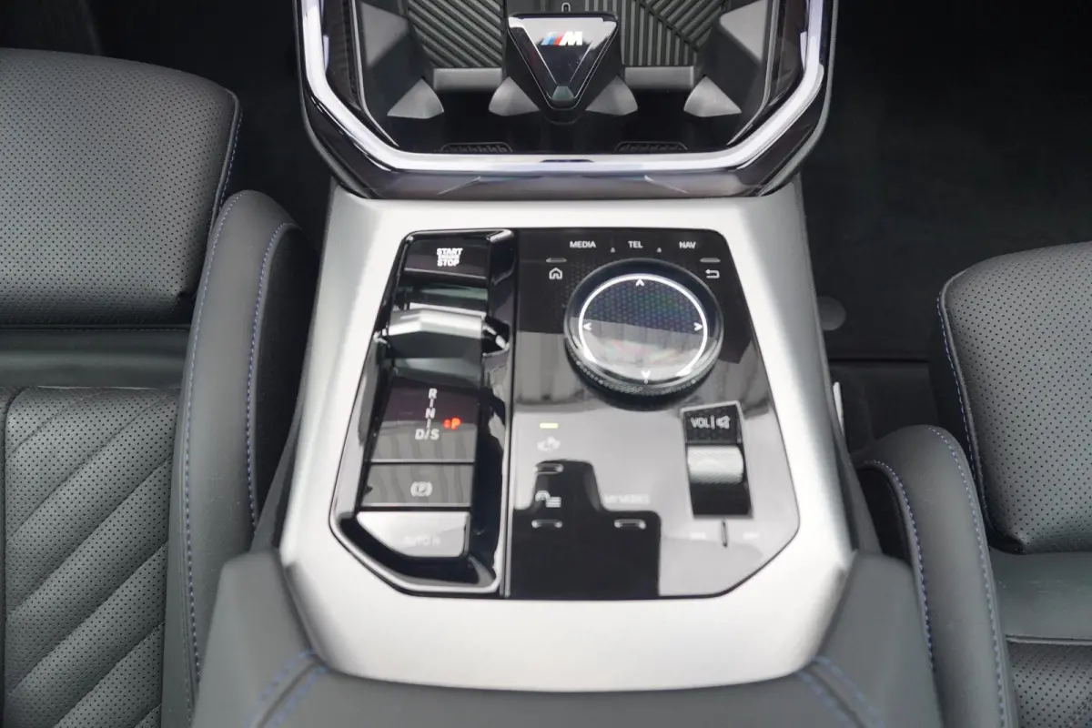 M50 xDrive | Trekhaak / Panoramadak / Harman Kardon / Head-up / 360 Graden Camera's /  Driving Assistant Professional / Adaptieve Cruise Control / 21 Inch Velgen