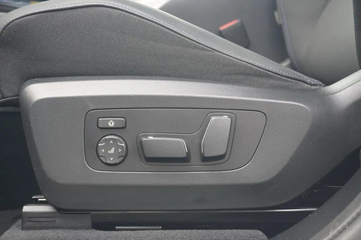 M50 xDrive | Trekhaak / Panoramadak / Harman Kardon / Head-up / 360 Graden Camera's /  Driving Assistant Professional / Adaptieve Cruise Control / 21 Inch Velgen
