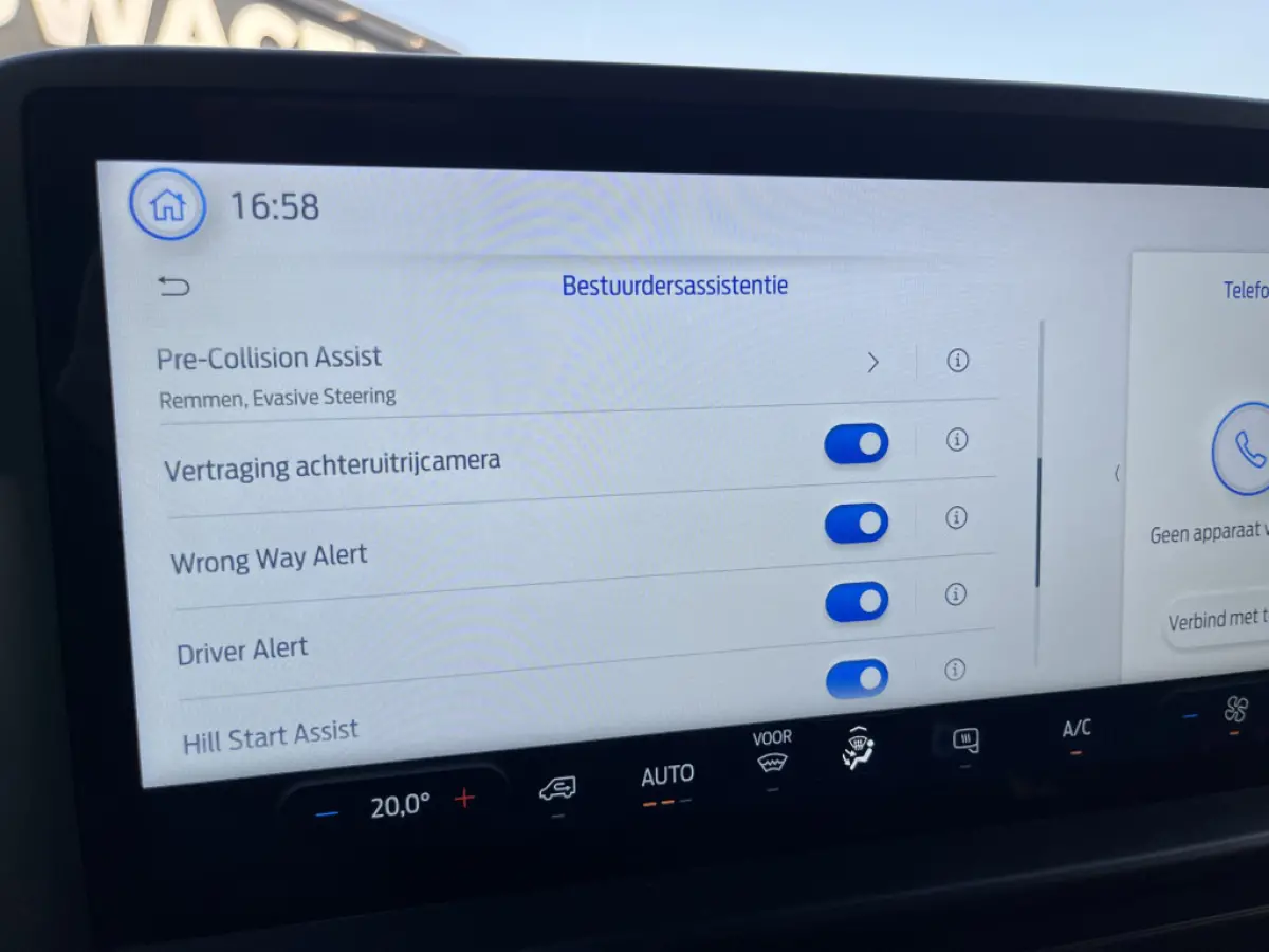 300 2.0 TDCI L2H1 Trend 136pk/100kW 6-bak | Vol leder | 12'' Sync4 Apple CP, Android Auto | Camera | Laadruimtebescherming | Cruise | etc. etc. DEMO