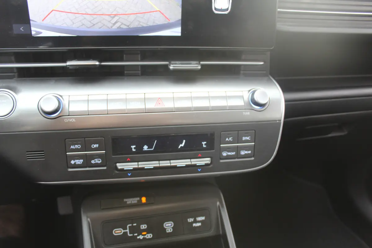 1.6 GDI HEV Comfort Keyless entry Airco l Cruise control l Navigatie l AppleCarPlay/AndroidAuto l Parkeer camera