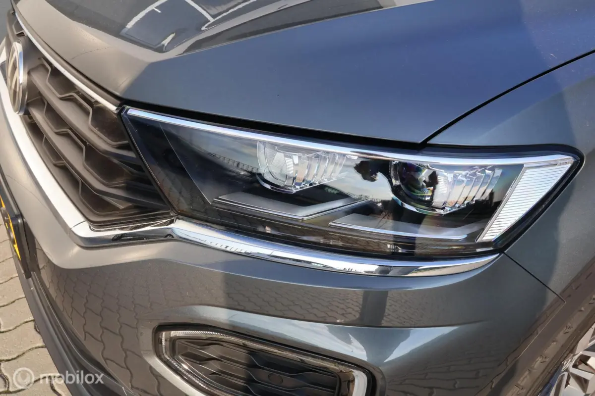 1.5 TSI DSG I R-Line I Camera | ACC | LED