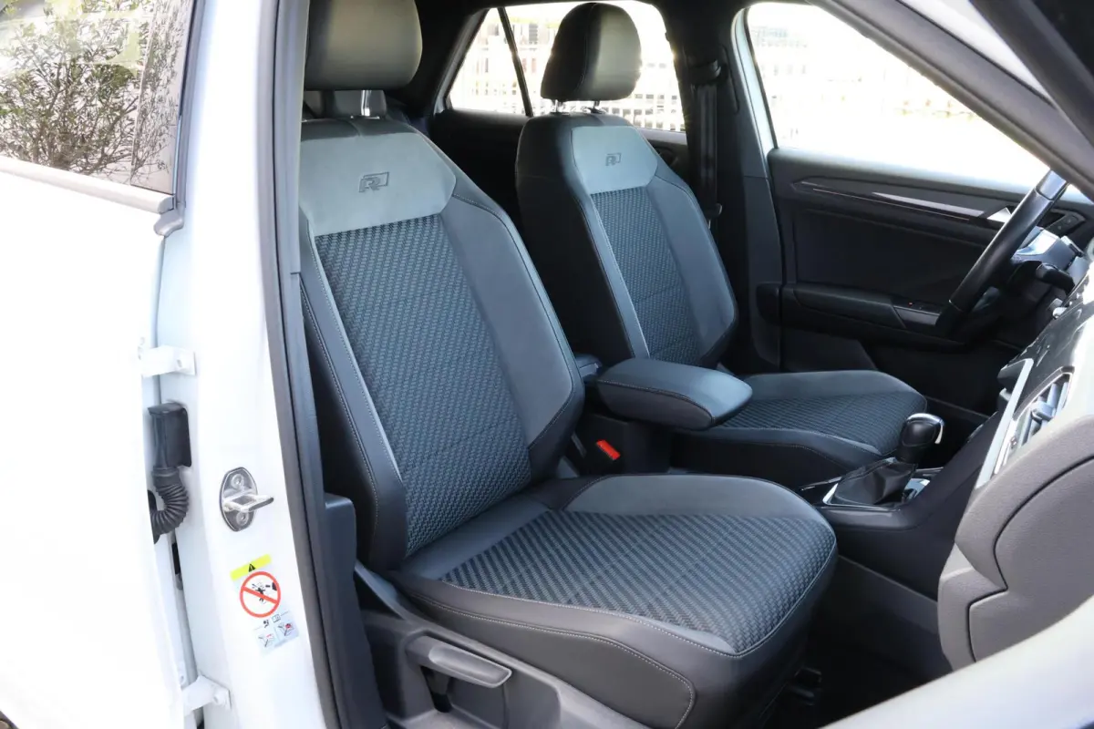 1.5 TSI DSG R-Line I Camera I ACC |19 Inch