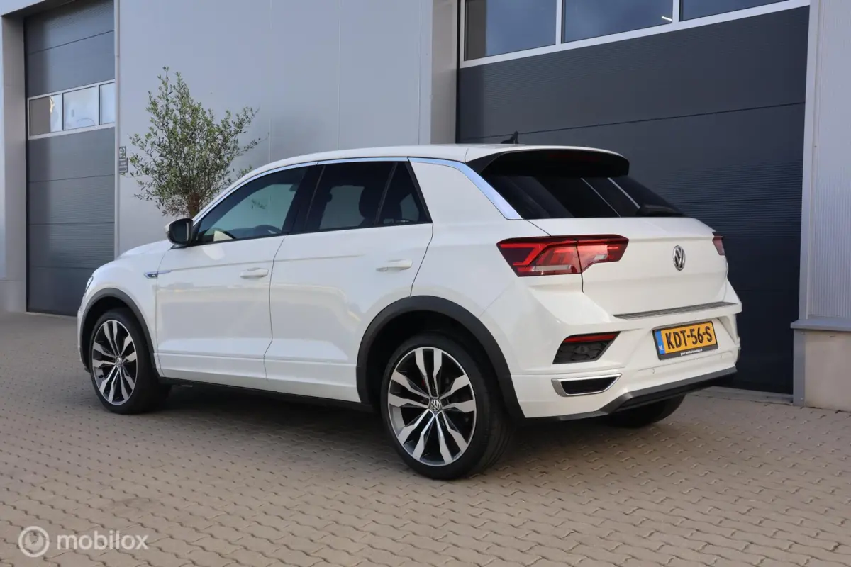 1.5 TSI DSG R-Line I Camera I ACC |19 Inch