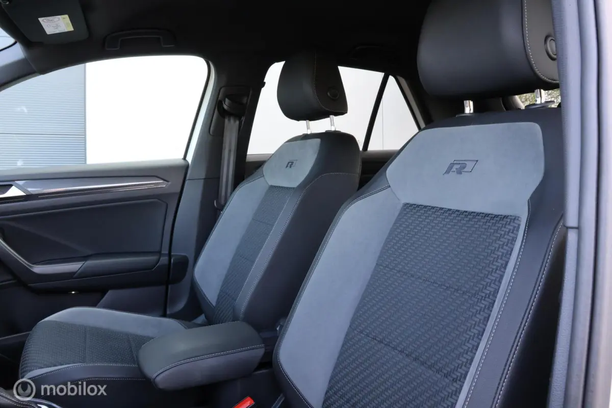 1.5 TSI DSG R-Line I Camera I ACC |19 Inch