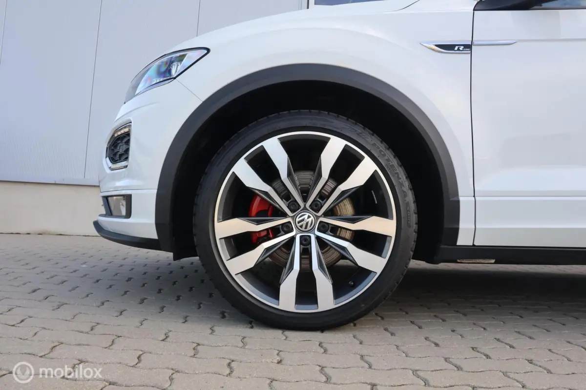 1.5 TSI DSG R-Line I Camera I ACC |19 Inch