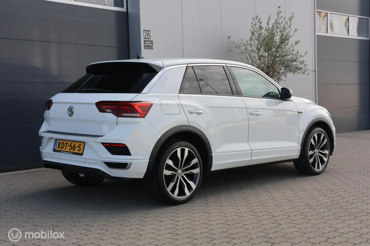1.5 TSI DSG R-Line I Camera I ACC |19 Inch