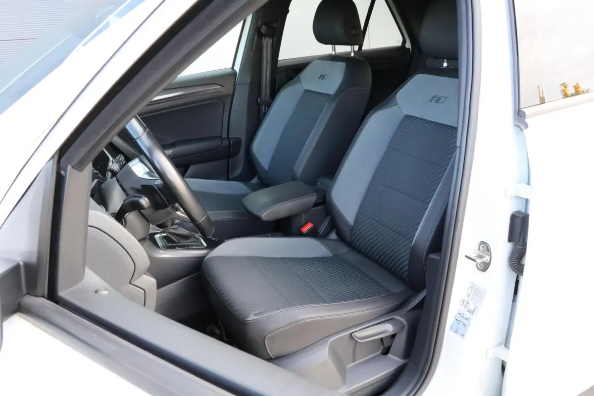 1.5 TSI DSG R-Line I Camera I ACC |19 Inch