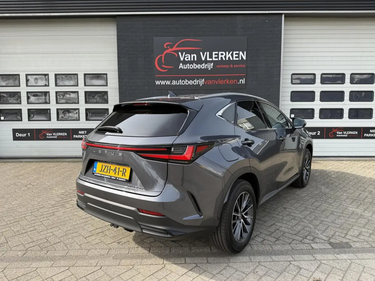 450h+ AWD PLUG-IN Luxury Line TREKHAAK