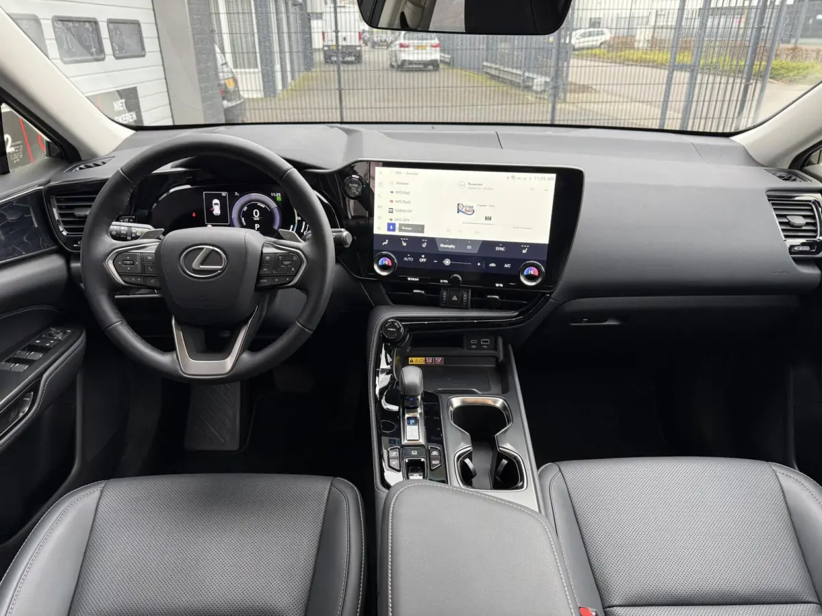 450h+ AWD PLUG-IN Luxury Line TREKHAAK