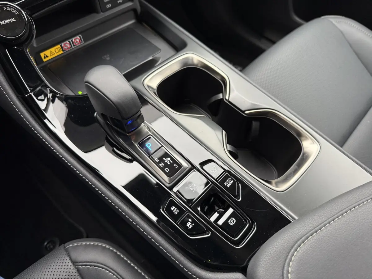 450h+ AWD PLUG-IN Luxury Line TREKHAAK