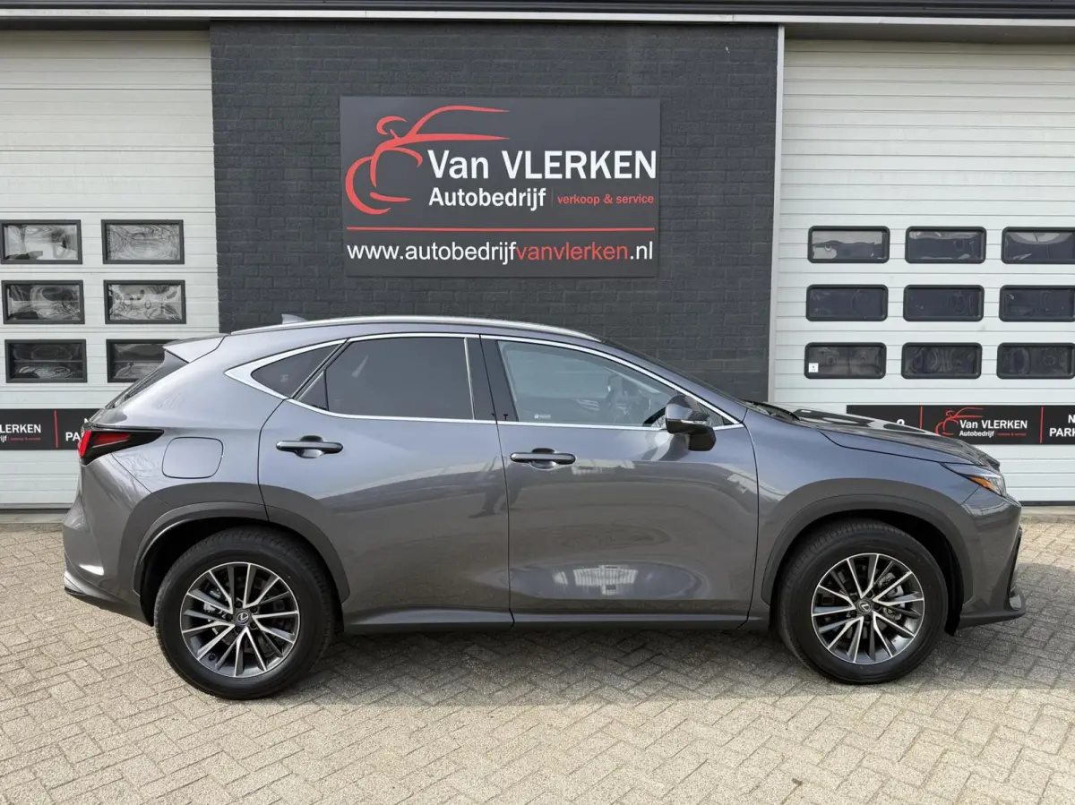 450h+ AWD PLUG-IN Luxury Line TREKHAAK