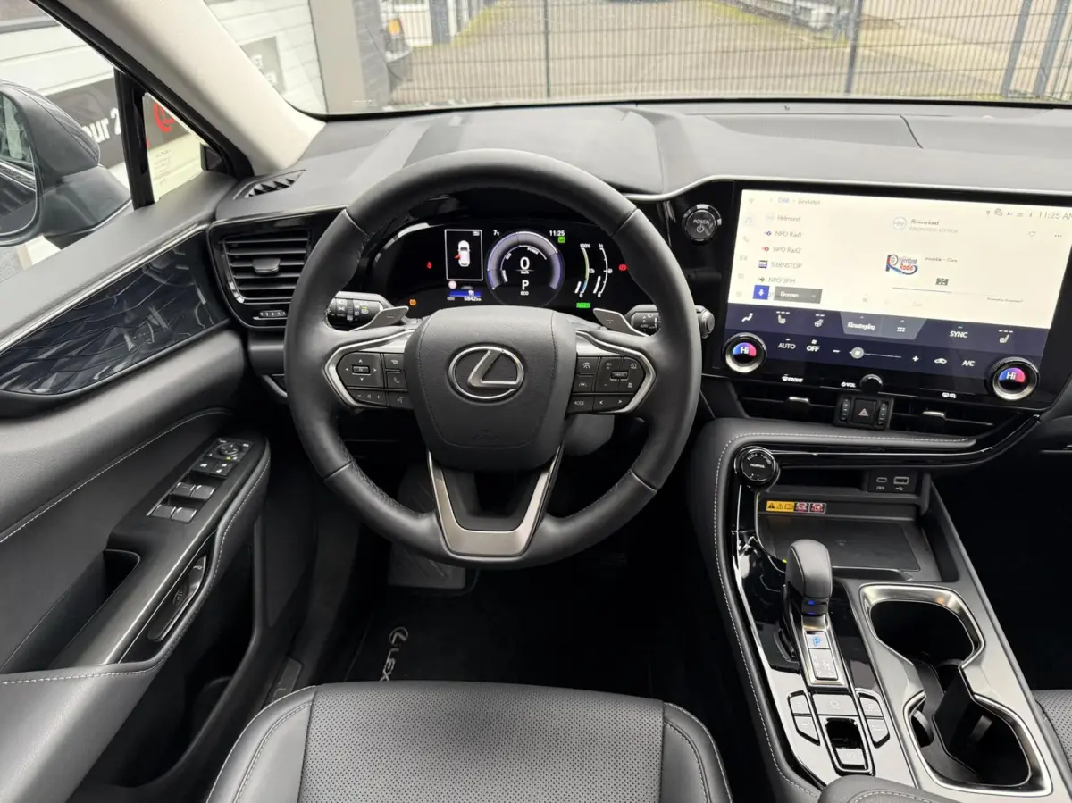 450h+ AWD PLUG-IN Luxury Line TREKHAAK