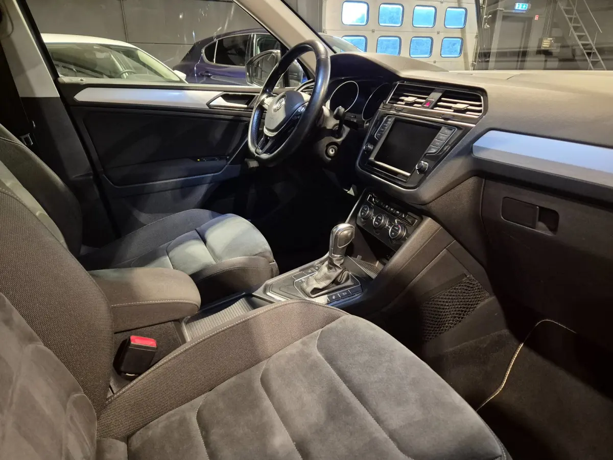 1.4 TSI ACT Comfortline Business Automaat - Panoramadak - Clima - Adapt Cruise - Camera - Stoel en Stuurverwarm