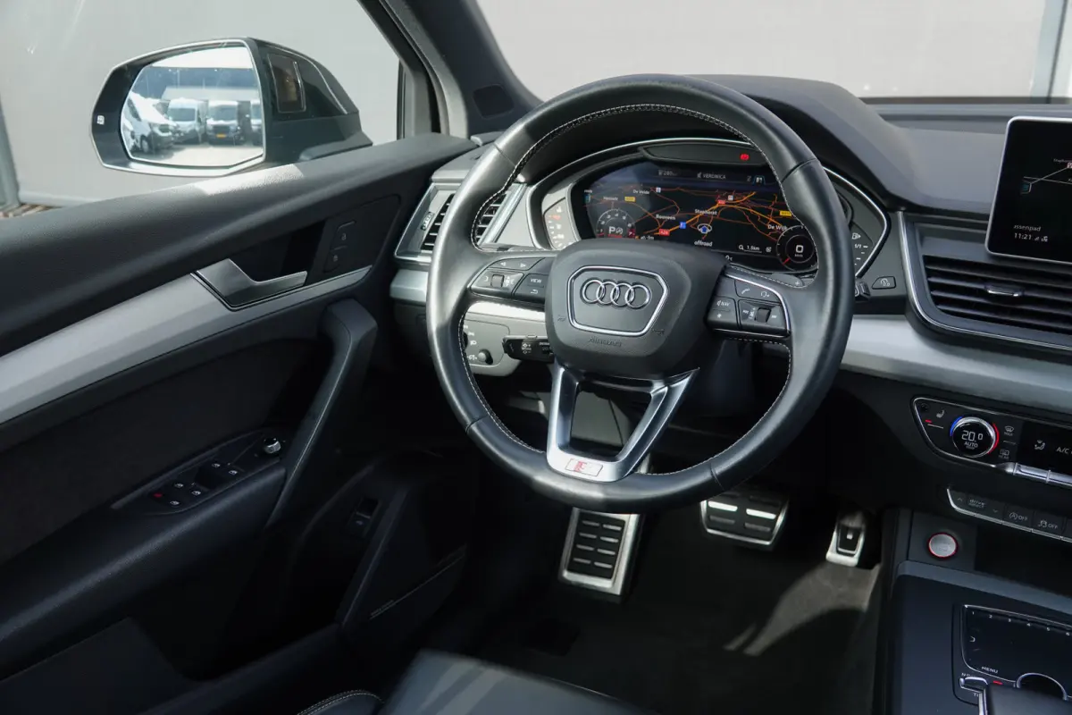 SQ5 3.0Tfsi V6T 354Pk Aut. | Quattro | Luchtvering | Sportstoelen | Panoramadak | Bang & Olufsen | Trekhaak | 21"