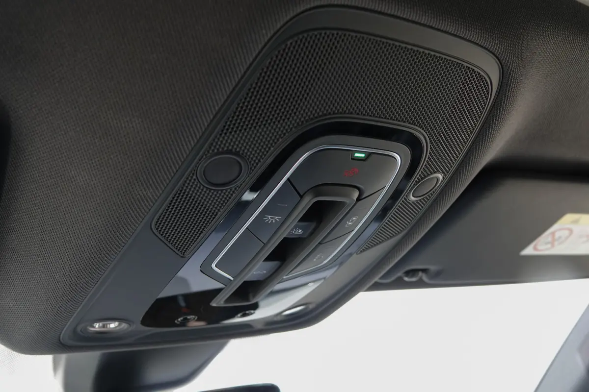 SQ5 3.0Tfsi V6T 354Pk Aut. | Quattro | Luchtvering | Sportstoelen | Panoramadak | Bang & Olufsen | Trekhaak | 21"