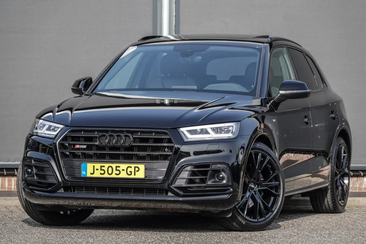 SQ5 3.0Tfsi V6T 354Pk Aut. | Quattro | Luchtvering | Sportstoelen | Panoramadak | Bang & Olufsen | Trekhaak | 21"