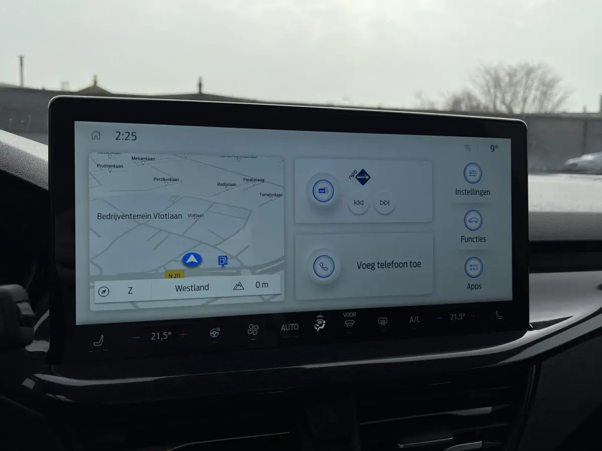 1.0 EcoBoost Hybrid ST Line 155PK Automaat Trekhaak Winterpack Cruise Camera Parkeersensoren Climate Full-LED Keyless Privacy Glass *1500KG Trekgewicht*
