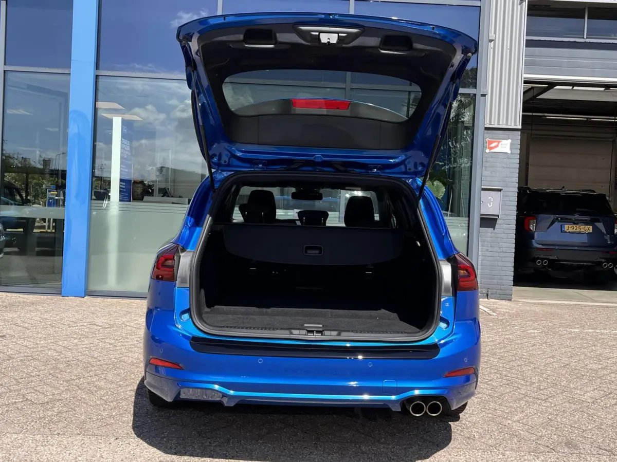 1.0 EcoBoost Hybrid ST Line 155PK Automaat Trekhaak Winterpack Cruise Camera Parkeersensoren Climate Full-LED Keyless Privacy Glass *1500KG Trekgewicht*