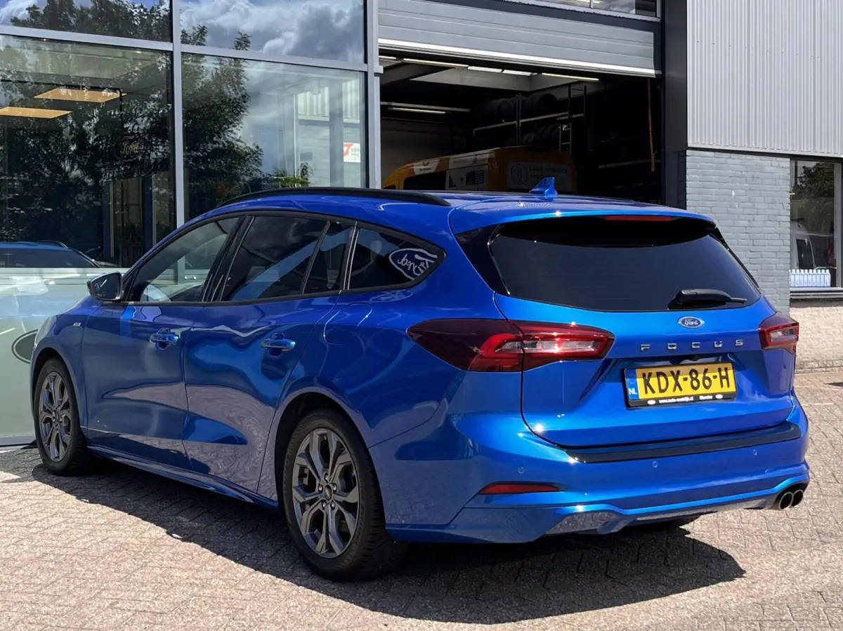 1.0 EcoBoost Hybrid ST Line 155PK Automaat Trekhaak Winterpack Cruise Camera Parkeersensoren Climate Full-LED Keyless Privacy Glass *1500KG Trekgewicht*