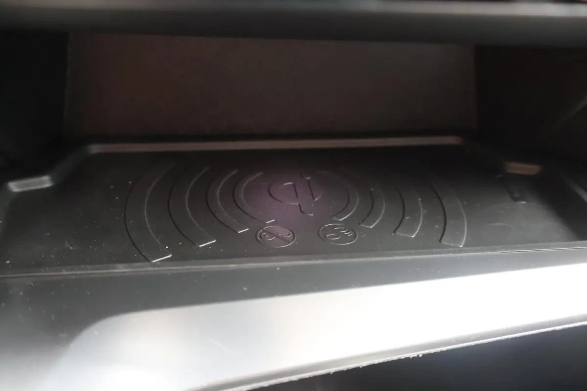 1.2 PureTech Allure Pack Business 1e Eigenaar | Volledig Onderh | NAP | BTW | Camera | Navi | Carplay | ACC | Climate | Full Led | Keyless | Dodehoek | LMV | Sportstoelen