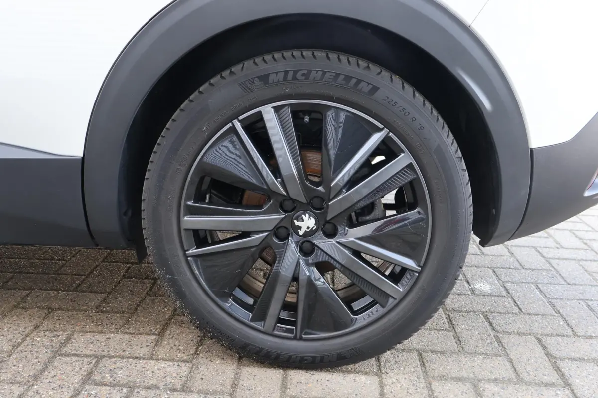 1.6 HYbrid 225 GT Business 1e Eigenaar | Volledig onderh | NAP | BTW | Pano | Elek Stoel+Klep | 360 Cam | Memory | Stoelverwarming+Massage | Alcantara | Head-up | Navi | Full Led | Climate |
