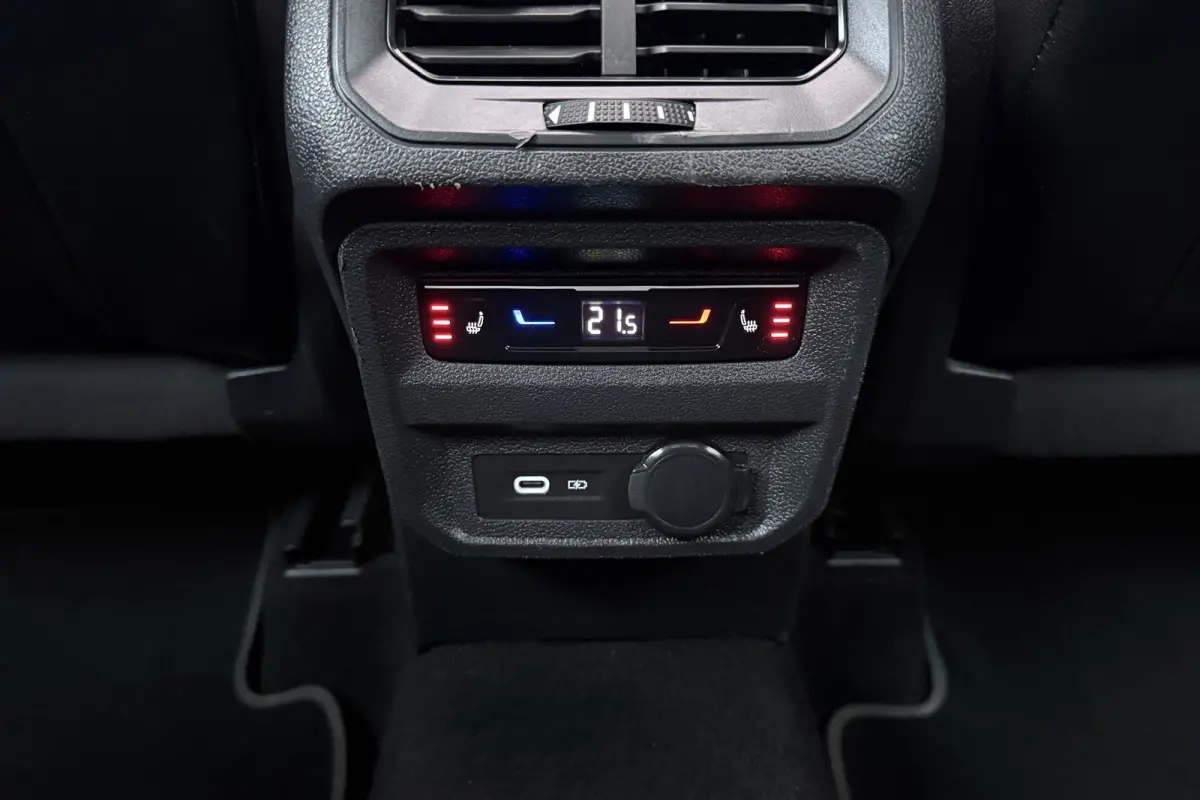 1.4 TSI PHEV FR-Sport Pano-dak Leder Elek.Trekhaak Dodehoek Camera