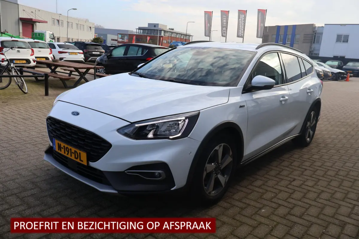 1.0 Active Business 1e Eigenaar | Volledig Onderh | NAP | BTW | Camera | Af Trekhaak | Winterpakket | Navi | Ad Cruise | Carplay | Bots | Full Led | Keyless | Start/Stop | Hill-Hold