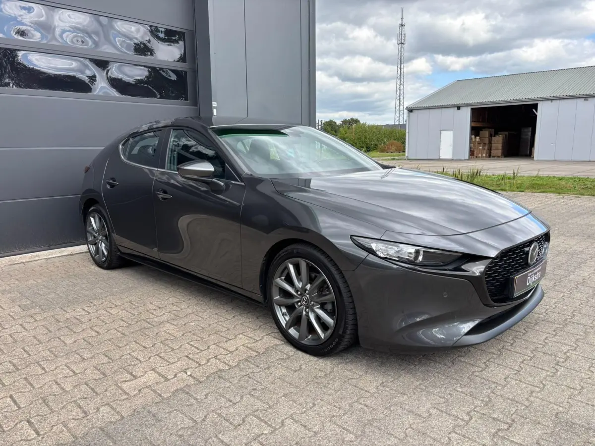 2.0 e-SkyActiv-G M Hybrid 122 Luxury | AppleCarPlay/ AndroidAuto | Stuurwielverwarming | Stoelverwarming | Lederen bekleding!!