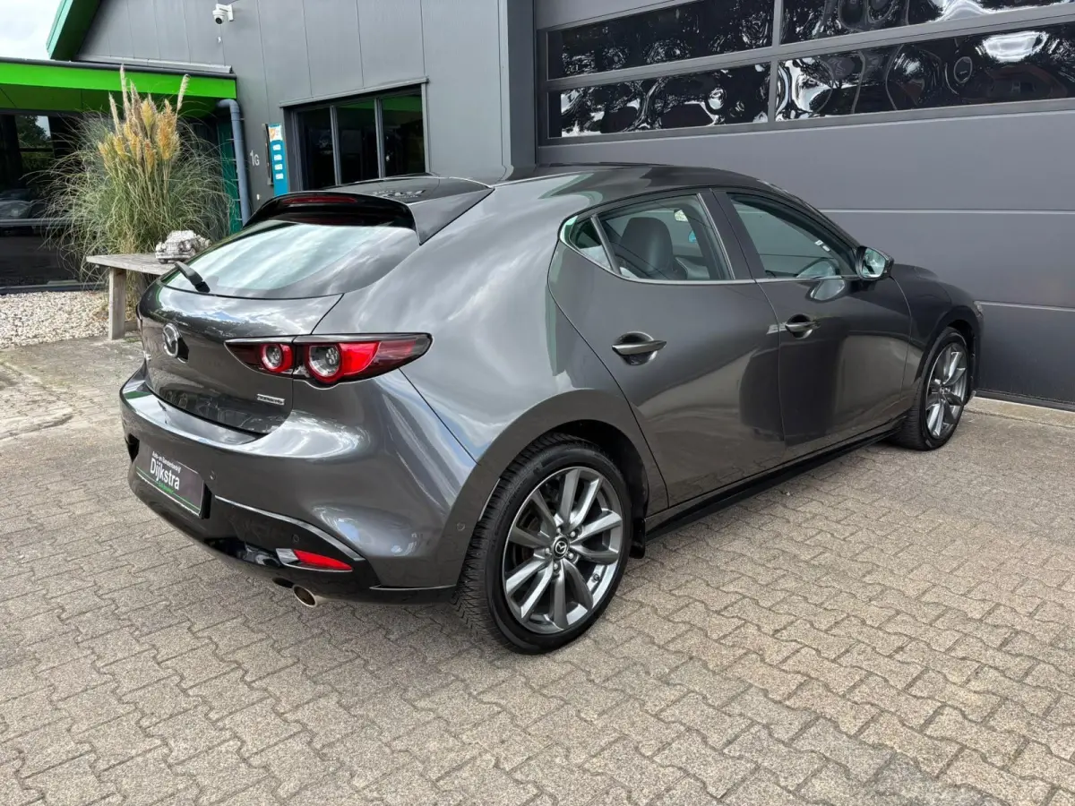 2.0 e-SkyActiv-G M Hybrid 122 Luxury | AppleCarPlay/ AndroidAuto | Stuurwielverwarming | Stoelverwarming | Lederen bekleding!!