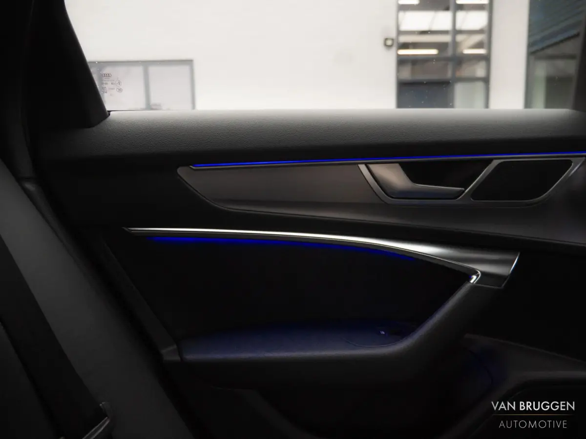 55 TFSI e quattro S-Line Pano S6 Trekhaak BTW Leer 21" A-Demping