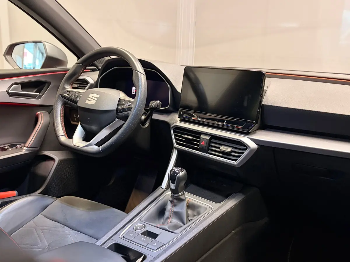 1.5 TSI FR Business Intense | LED | CAMERA | CAR PLAY |