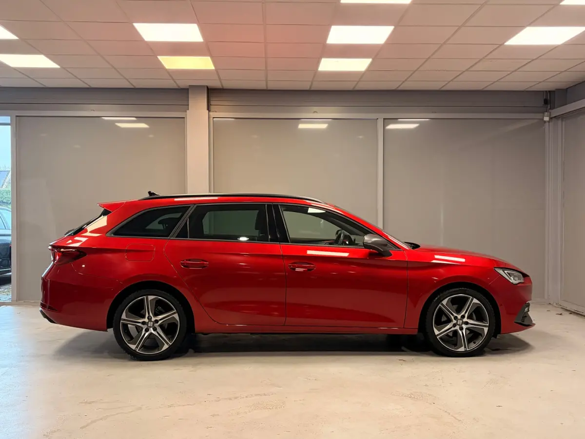 1.5 TSI FR Business Intense | LED | CAMERA | CAR PLAY |