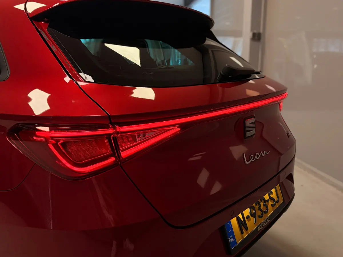1.5 TSI FR Business Intense | LED | CAMERA | CAR PLAY |