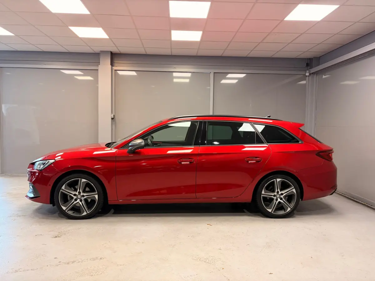1.5 TSI FR Business Intense | LED | CAMERA | CAR PLAY |