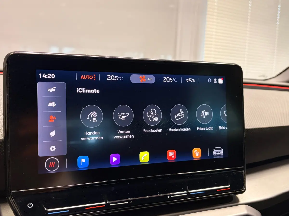 1.5 TSI FR Business Intense | LED | CAMERA | CAR PLAY |