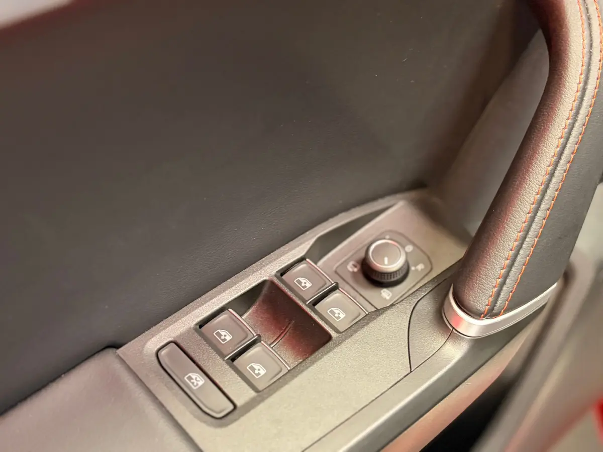 1.5 TSI FR Business Intense | LED | CAMERA | CAR PLAY |