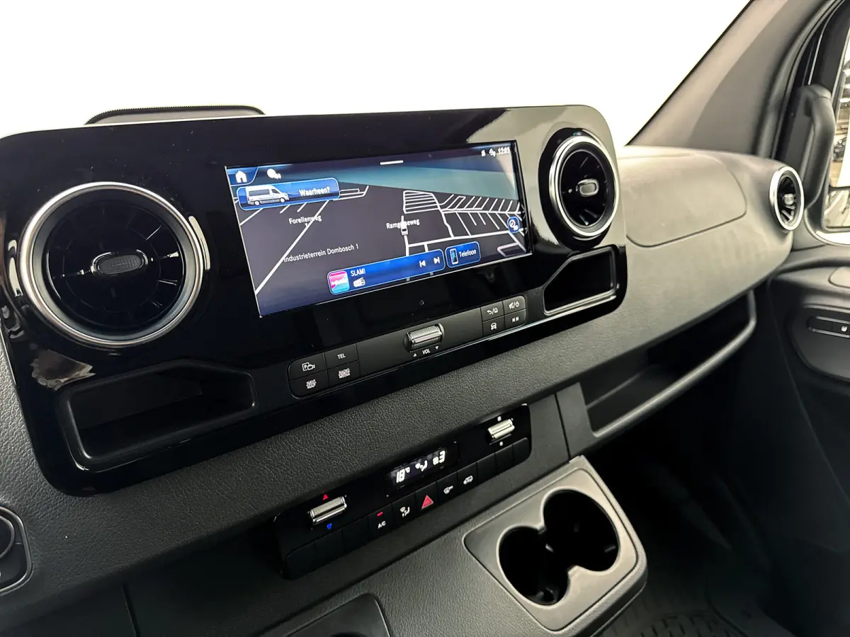 319 CDI L2H2 Pro Navigatie Parkeerpakket Stoelverwarming Trekhaak Led high performance